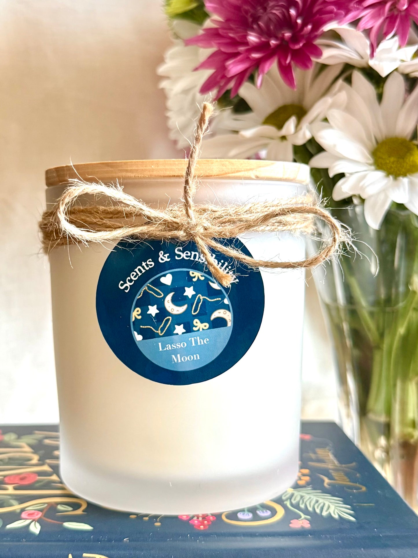 Lasso The Moon Candle